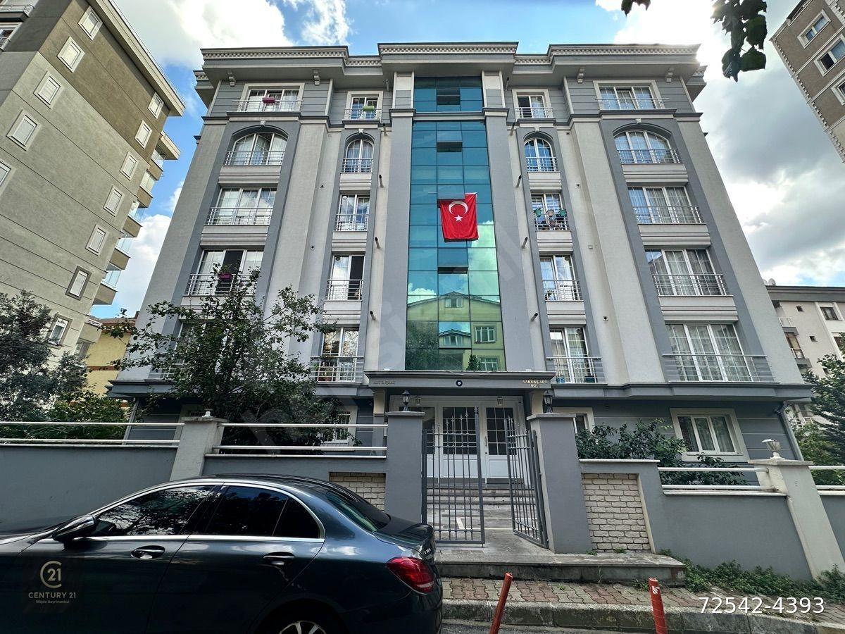 ATAŞEHİR YENİŞEHİRDE EŞYALI, FERAH VE MODERN 2+1 KİRALIK DAİRE