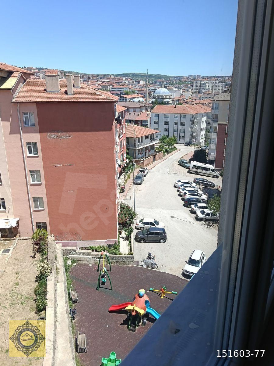 TEK ÇATI GAYRİMENKUL'DEN SATILIK GENİŞ MUTFAK 2+0