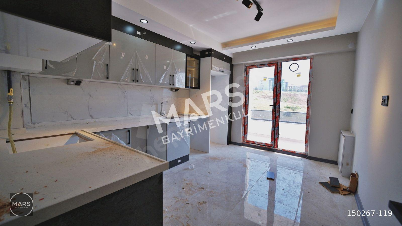 MARS'tan ZAFERTEPE'de MANZARALI GENİŞ 3+1 DAİRE