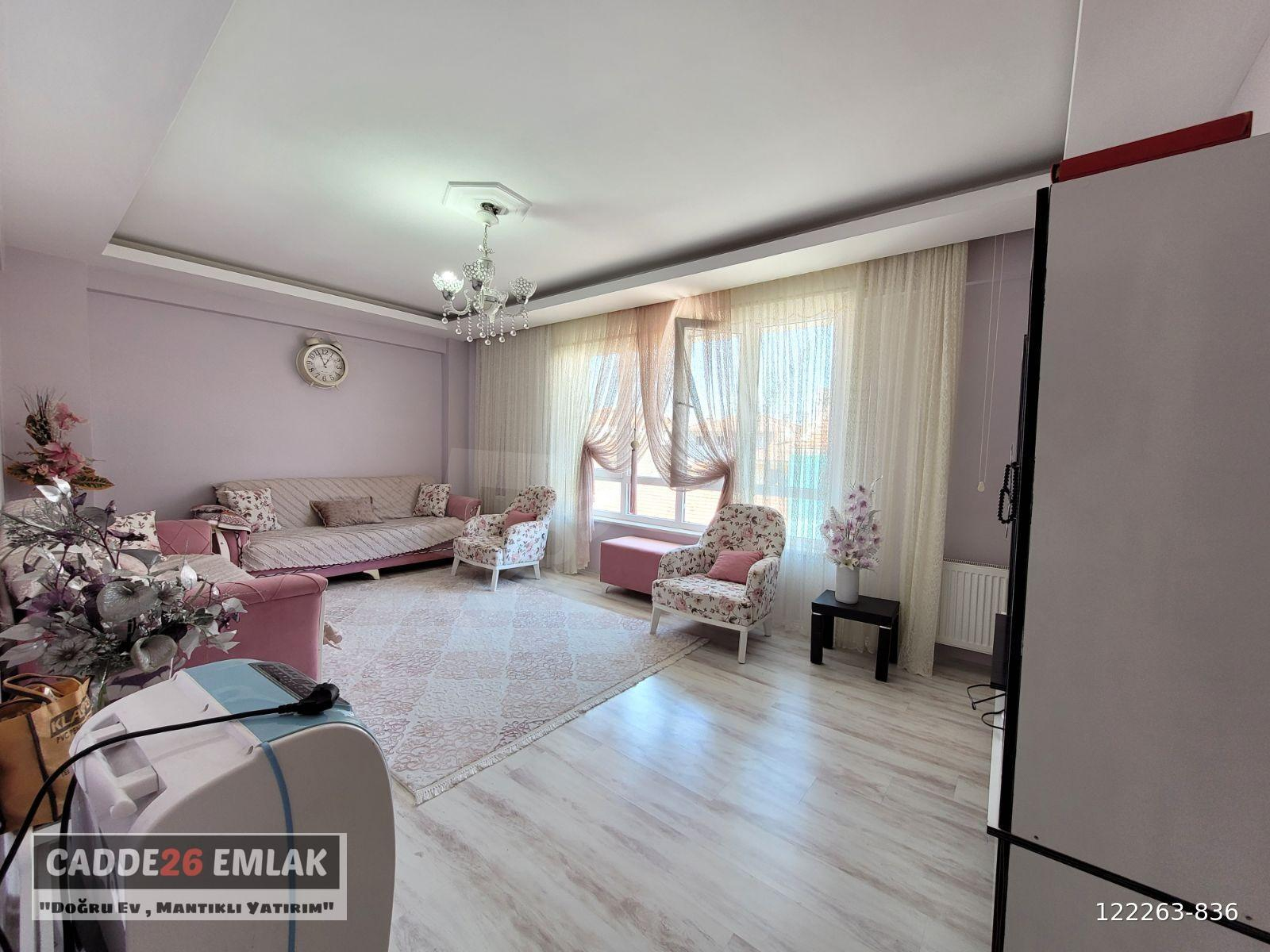 CADDE26 DAN EMEK MAHALLESİNDE SATILIK 3+1 DAİRE