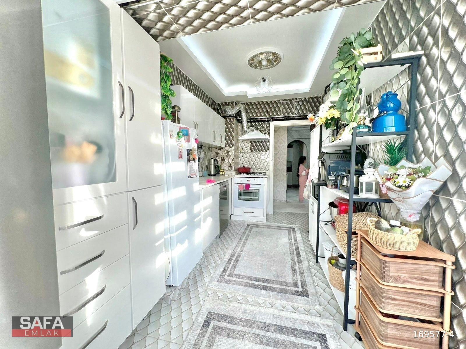 SAFA'DAN ▓ MERKEZ'DE OKULLAR BÖLGESİNDE 130M² GÜNEY C YAPILI 3+1