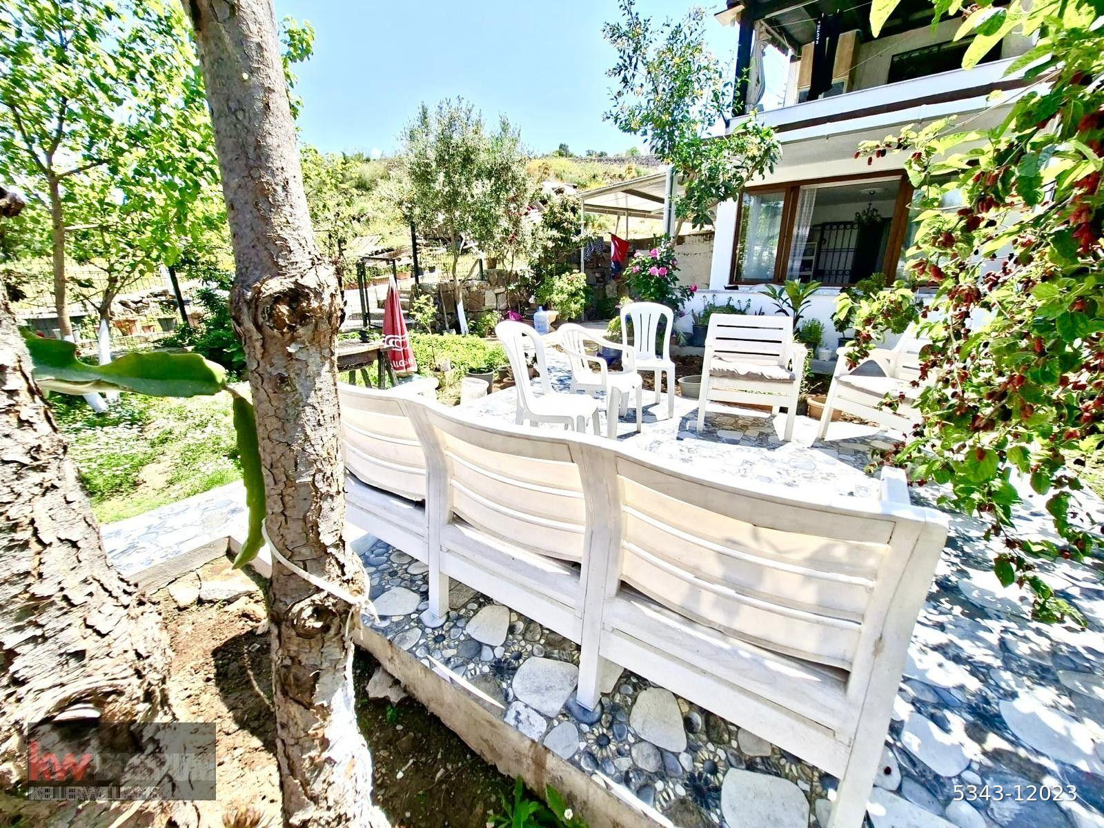 Ortakent'te ferah, bahçe katı