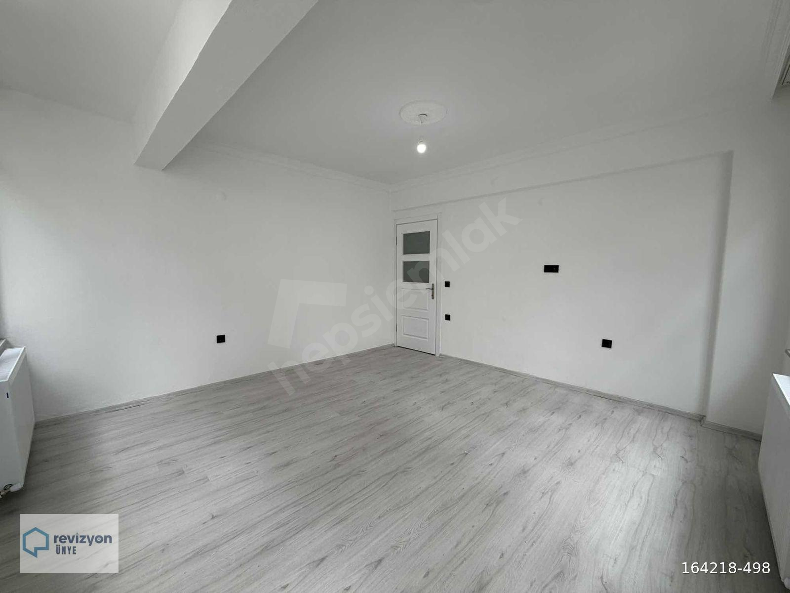 REVİZYON'DAN FERAH YAŞAM ALANI VE AYRI MUTFAKLI 120 M2 NET DAİRE