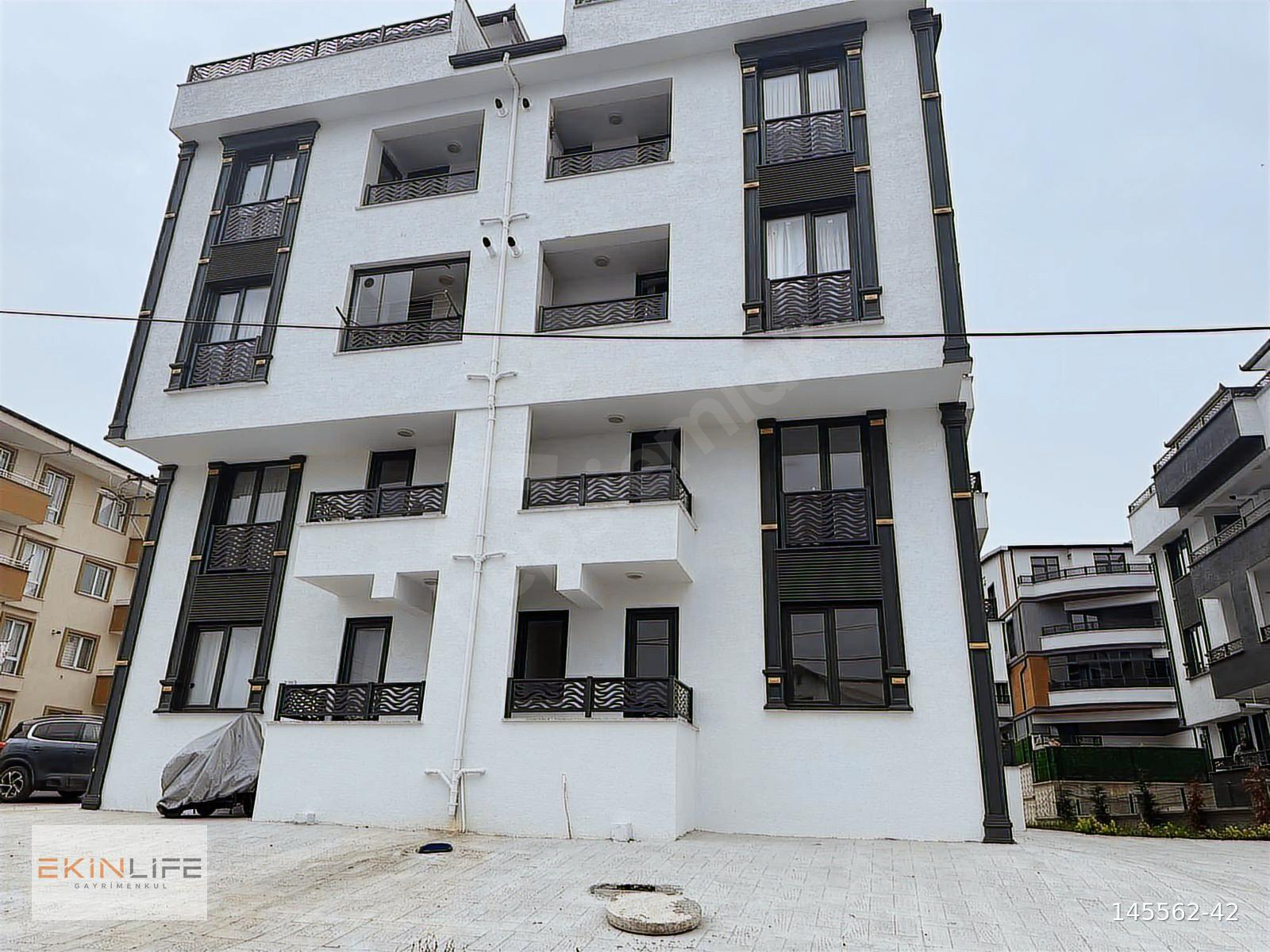EKİNOKS'TAN BAŞİSKELE BARBAROS'TA DENİZ MANZARALI DUBLEKS DAİRE