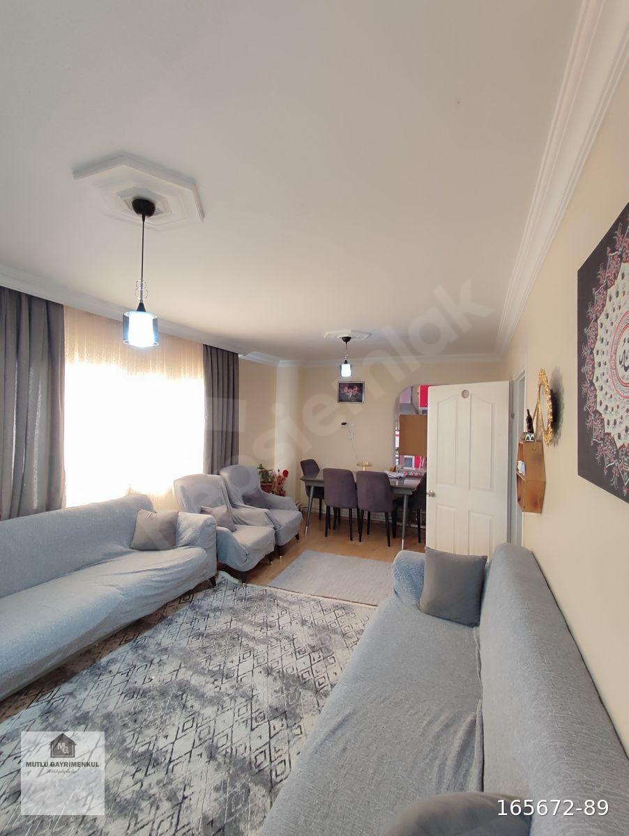 HÜRRİYET MH ESKİ CUMA PAZARI MEVKİ 2+1 95m² SATILIK ARAKAT DAİRE