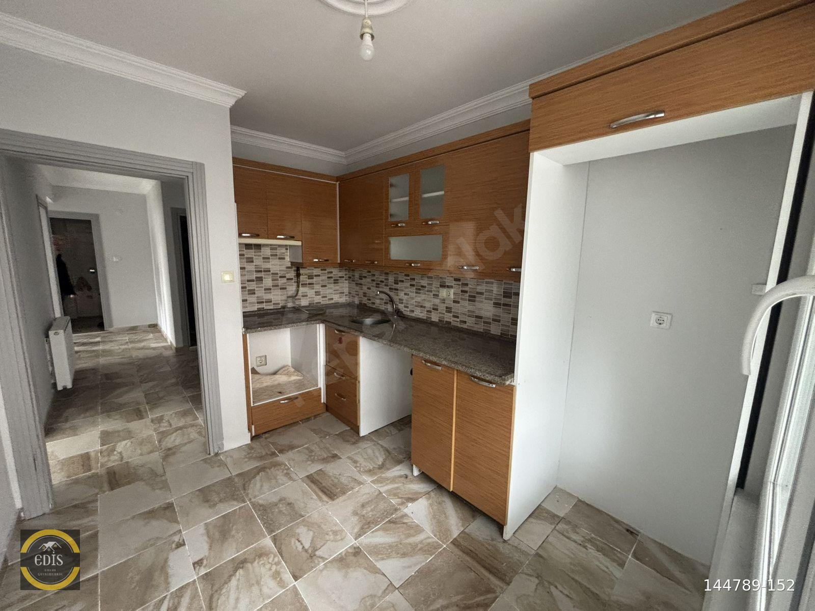 ALİŞİM DÜĞÜN SALONU CİVARINDA KİRALIK MUTFAK SALON AYRI 2+1 DAİRE