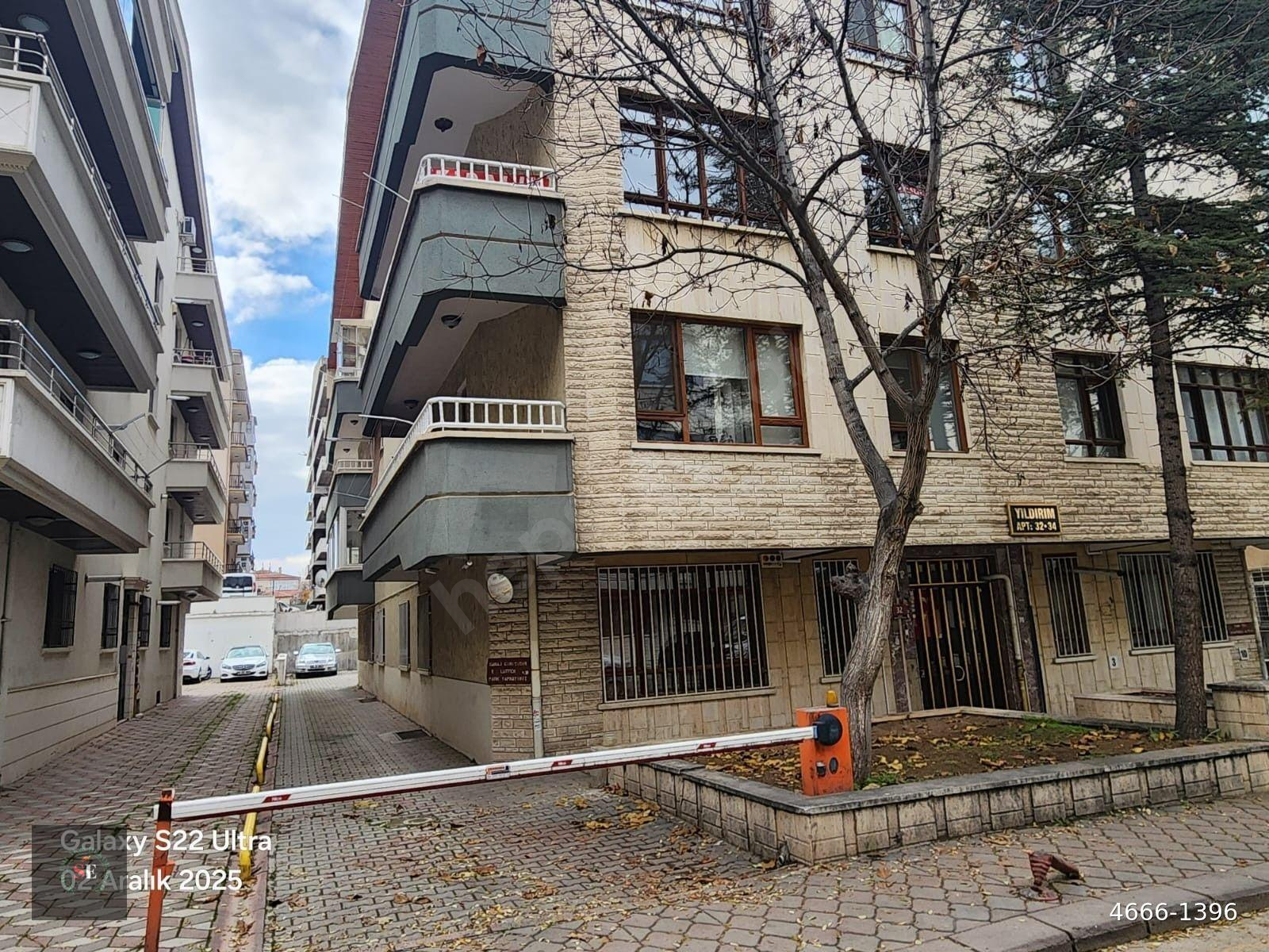 BAHÇELİEVLER'DE KİRALIK 2+1 ARA KAT ÖN CEPHE OTOPARLI,MERKEZİ ISINMA