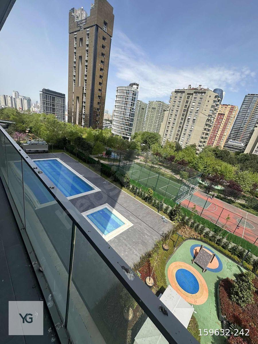 ATAŞEHİR MODERN HAVUZ MANZARALI TERASLI SATILIK 3+1