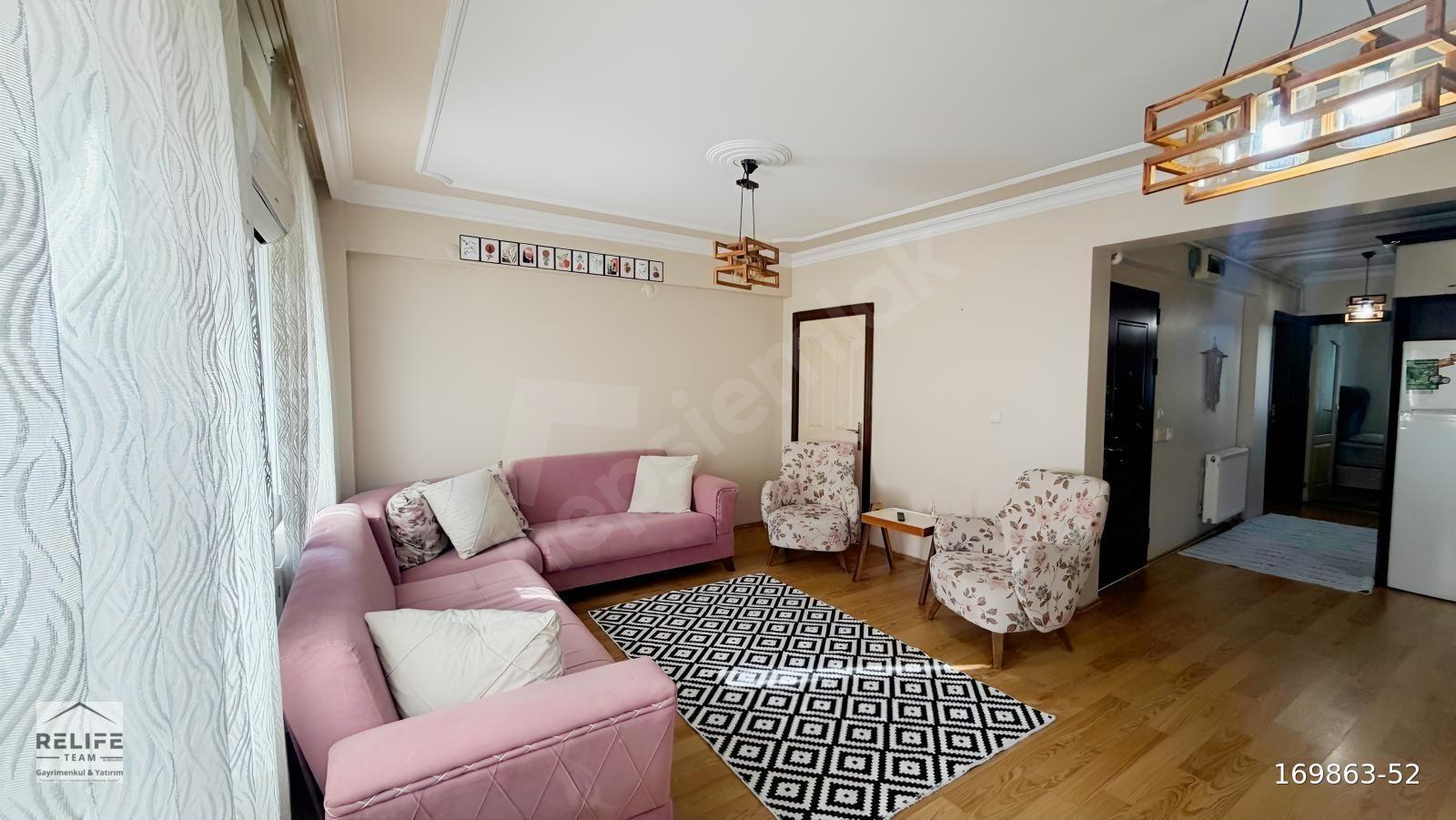 Aliağa Kurtuluş Mah Merkez'de Komple Eşyalı Kiralık 2+1 Daire