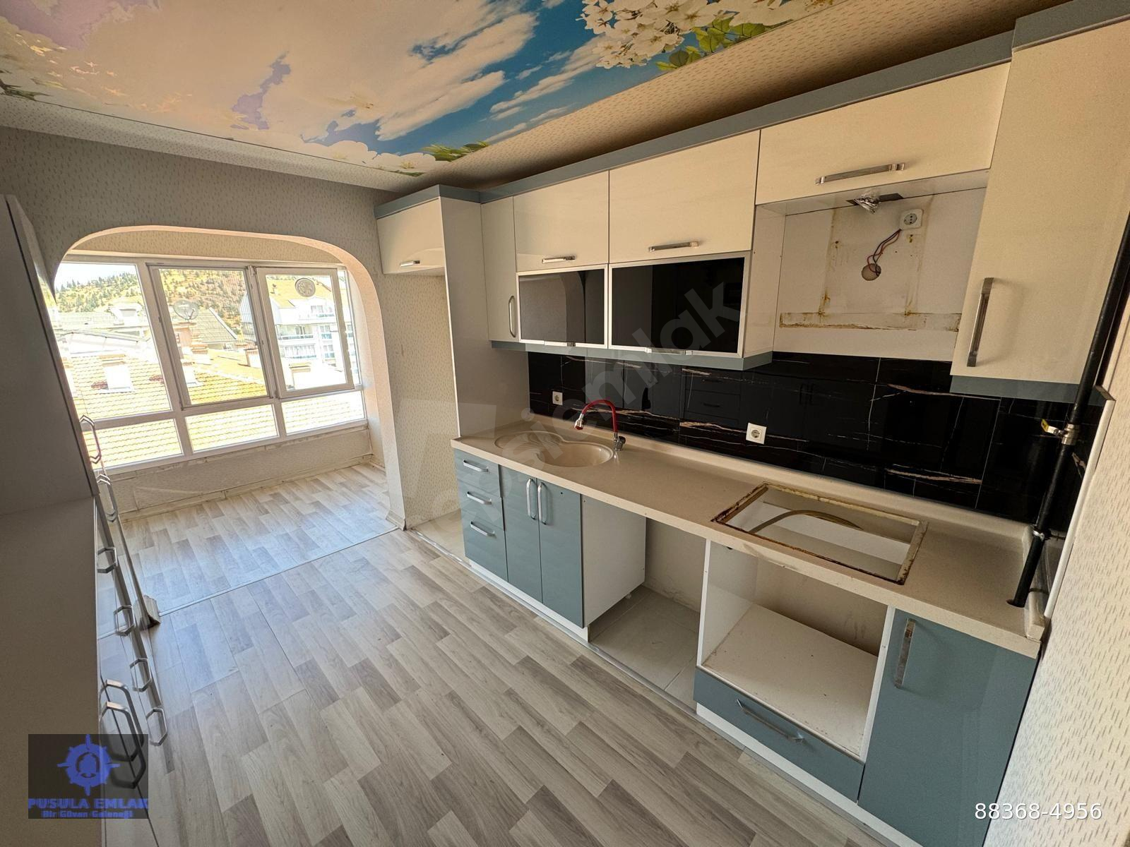 ＰＵＳＵＬＡ 'ＤＡＮ CADDE ÜZERİ KREDİYE UYGUN FUL YAPILI 3+1 FERAH DAİRE