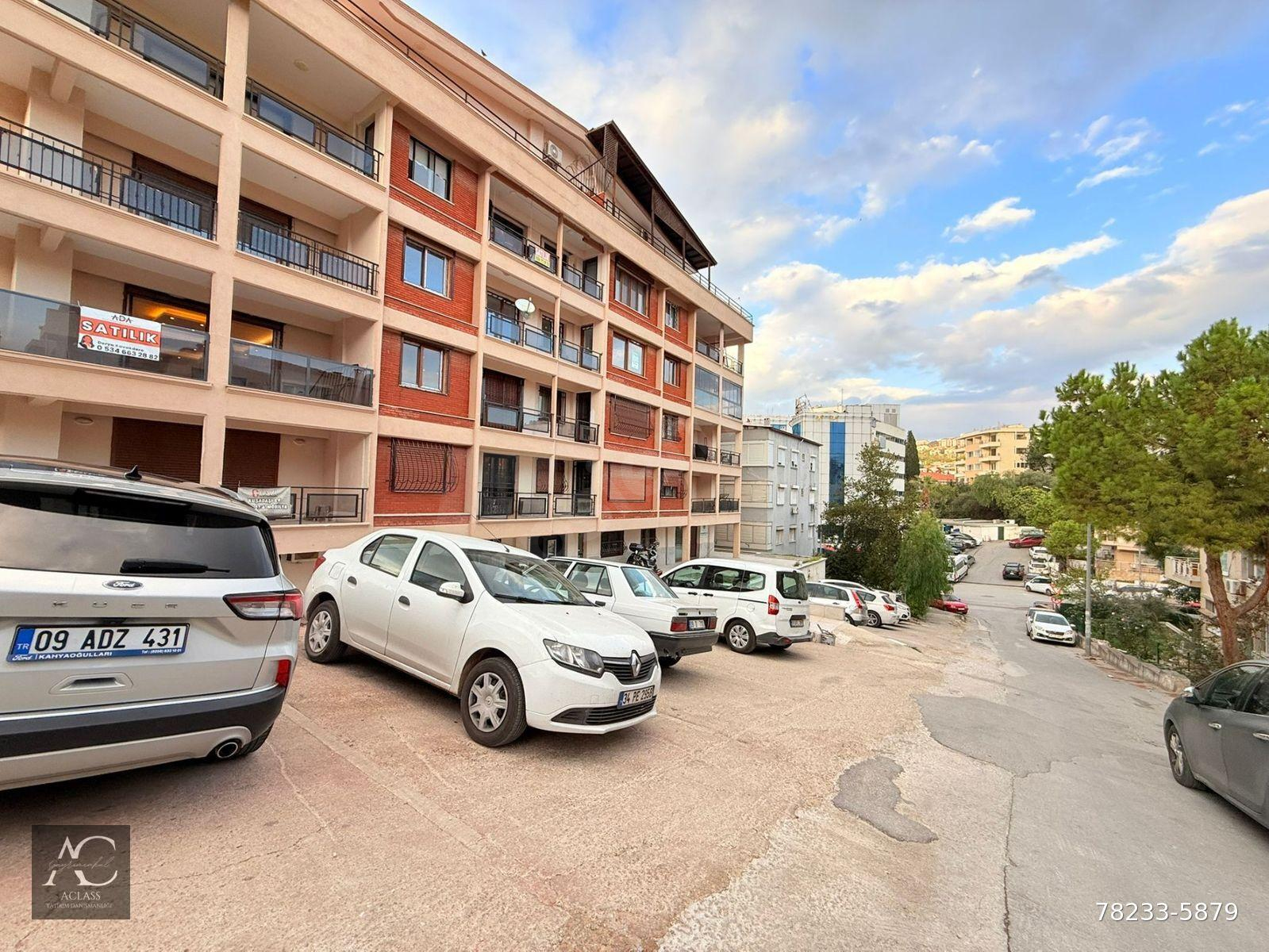 ACLASS'DAN MARINA'DA SAHILE 100 M MESAFEDE KAPALI MUTFAKLI-GENIS KULLANIMLI 2+1 FIRSAT DAİRE