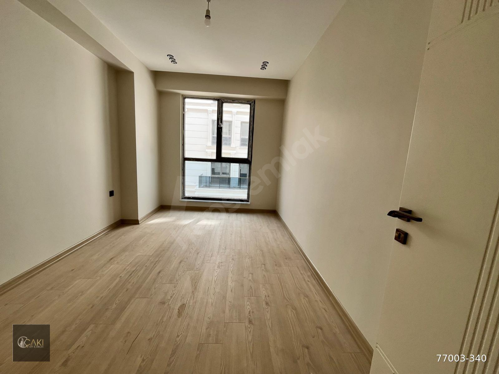 ÇAKI YAPI EMLAKTAN CUMHURİYET MAHALLESİNDE SATILIK 4+1 DAİRE