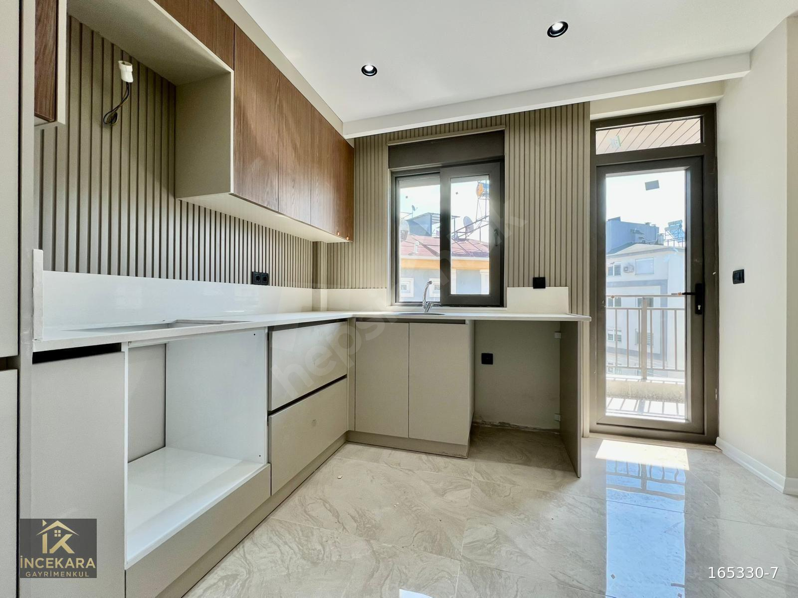 ANTALYA KEPEZ VARSAK AKTOPRAK MAHALLESİN'DE MASAL PARK YÜRÜME MESAFESİN'DE KATTA LÜKS SATILIK DAİRE