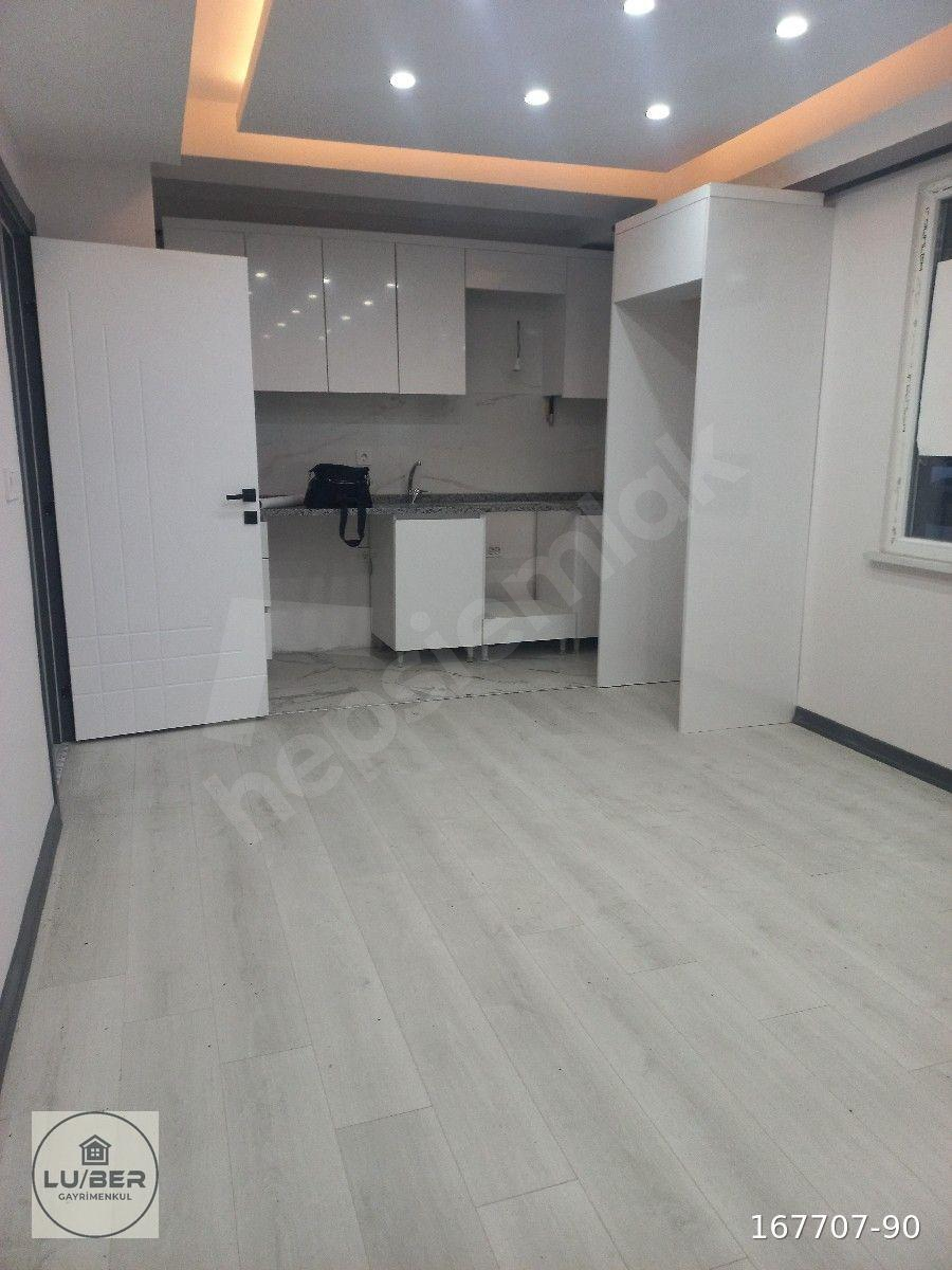ERGENE/SAĞLIK MAHALLESİNDE OTURUMA HAZIR 1+1 SATILIK DAİRE