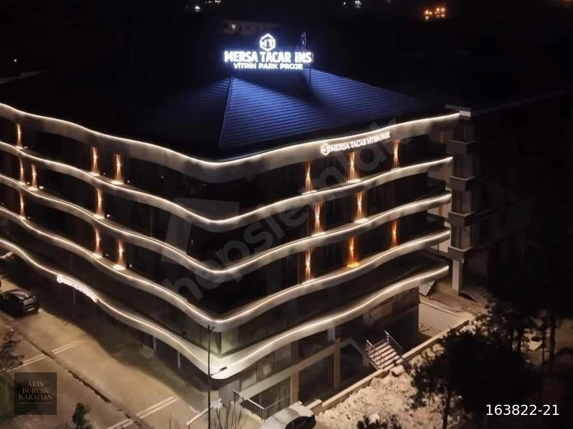 AVCILAR MERKEZ VİTRİN PARKTA EN GÖZDE 2+1 SATILIK DAİRE