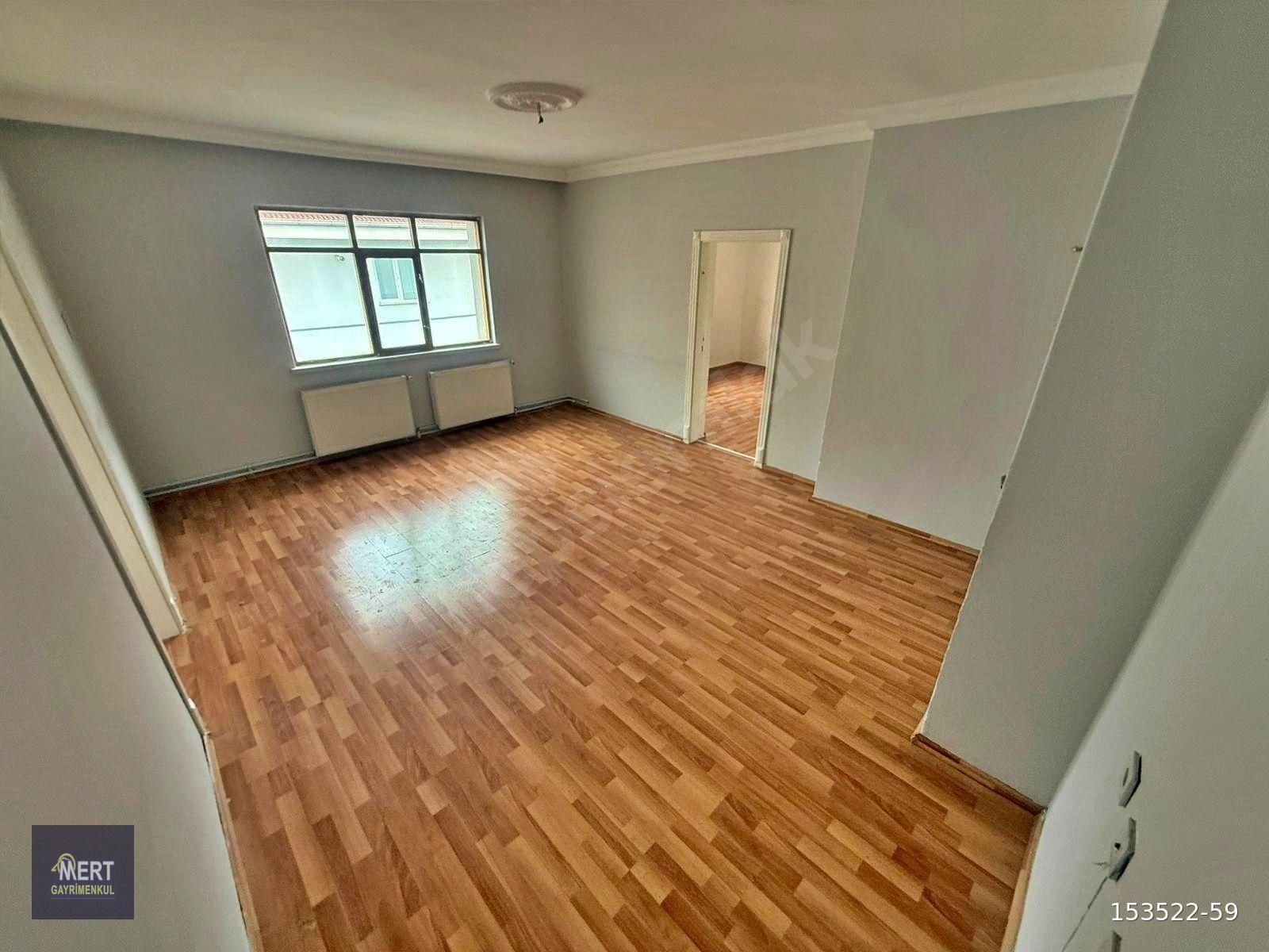 MERT'DEN SİNCAN MERKEZ'DE MEMUR - MEMUR KEFİLLİ 3+1 SONKAT DAİRE