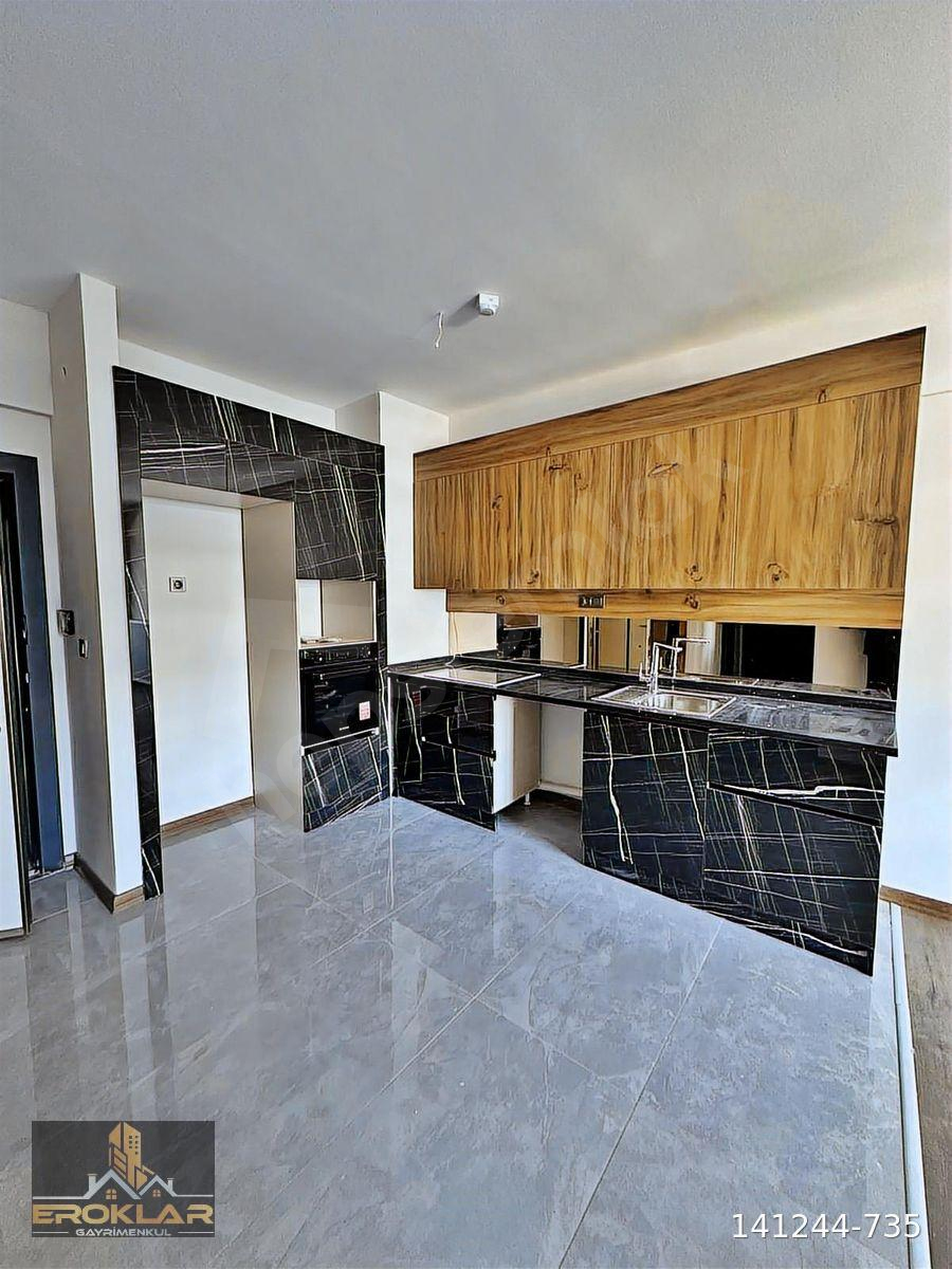EROKLAR'DAN SARAYCIK MAHALLESİNDE SIFIR LÜKS 2+1 SATILIK DAİRE