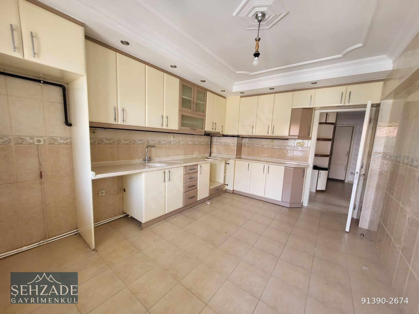 ŞEHZADE'DEN 1200 EVLER'DE KİRALIK 3+1, 175 M2 GENİŞ DAİRE