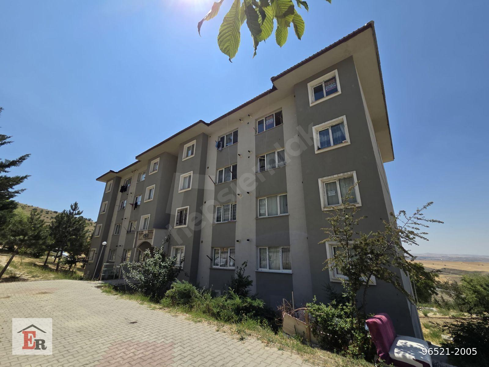 KONUT ER EMLAKTAN MERKEZİ KONUMDA SATILIK 1+1 EŞYALI DAİRE