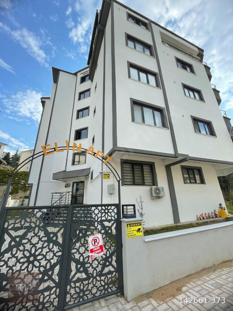 CM GROUP INVEST-Kurbağlı'da Denize 40 metre 2+1 Yüksek Giriş