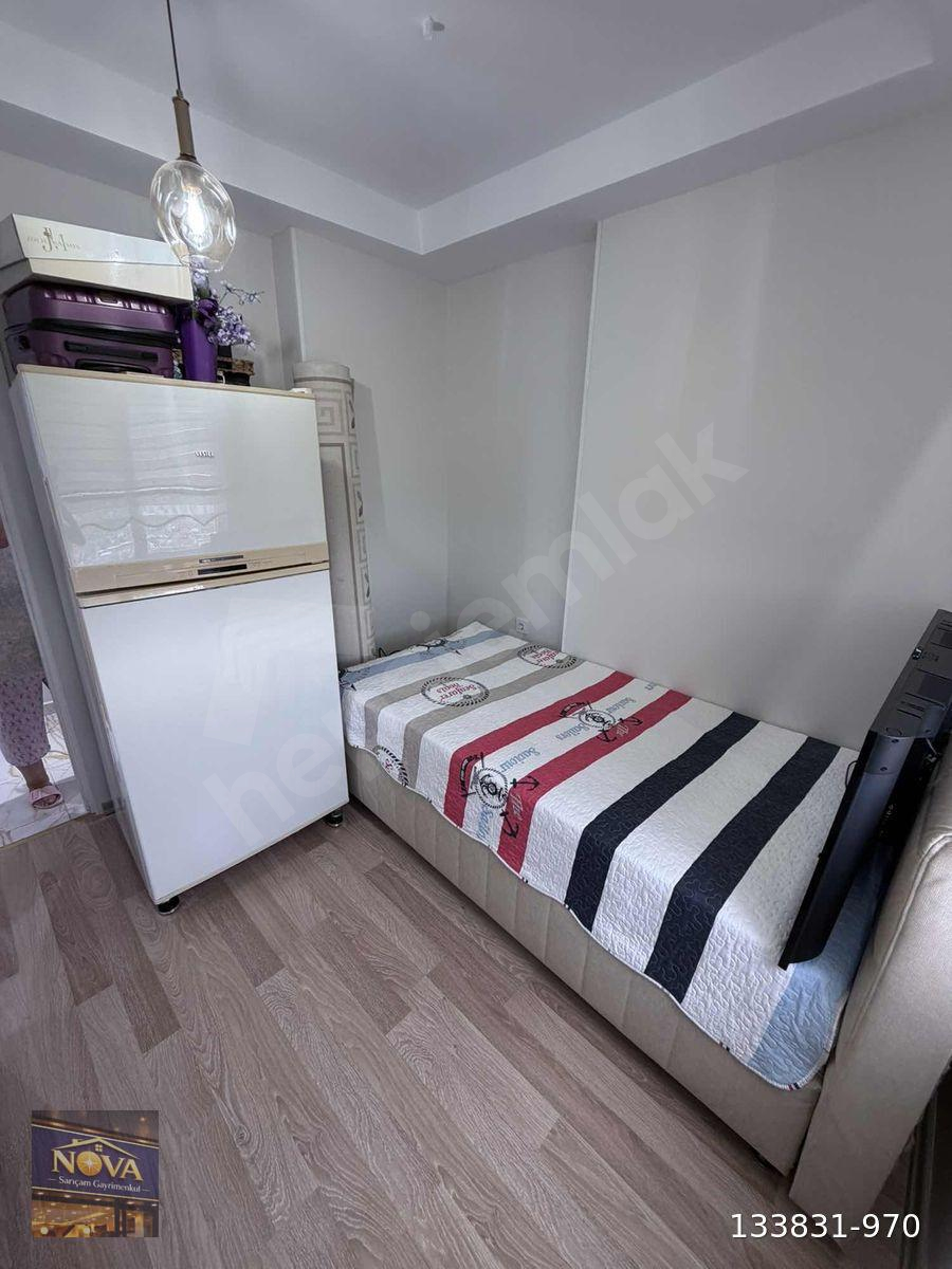 REYYAN CADDESİ ÜZERİ KOMBİLİ CAM BALKONLU KİRALIK 2+1 DAİRE