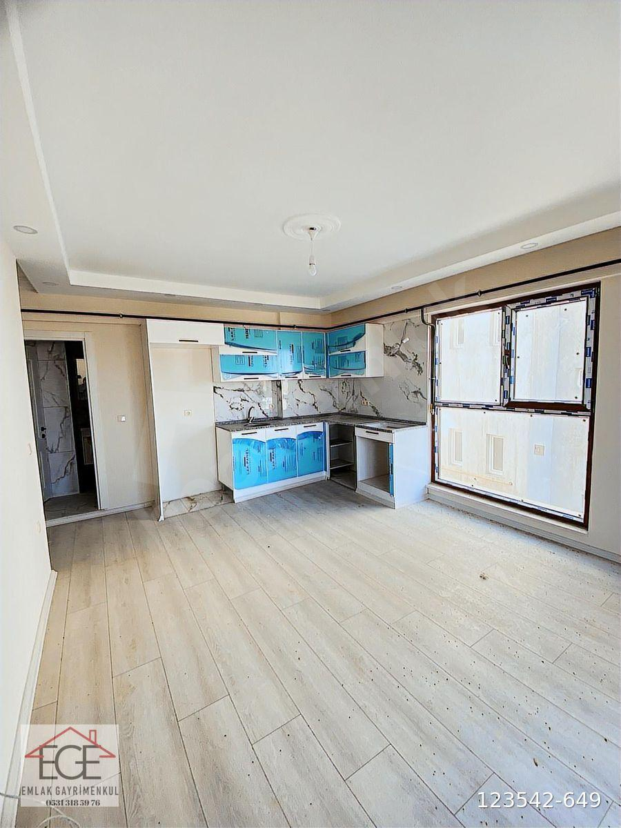 EGE EMLAK'TAN ASKERİ KANTİN YANINDA SIFIR AÇIK MUTFAK 2+1 DAİRE