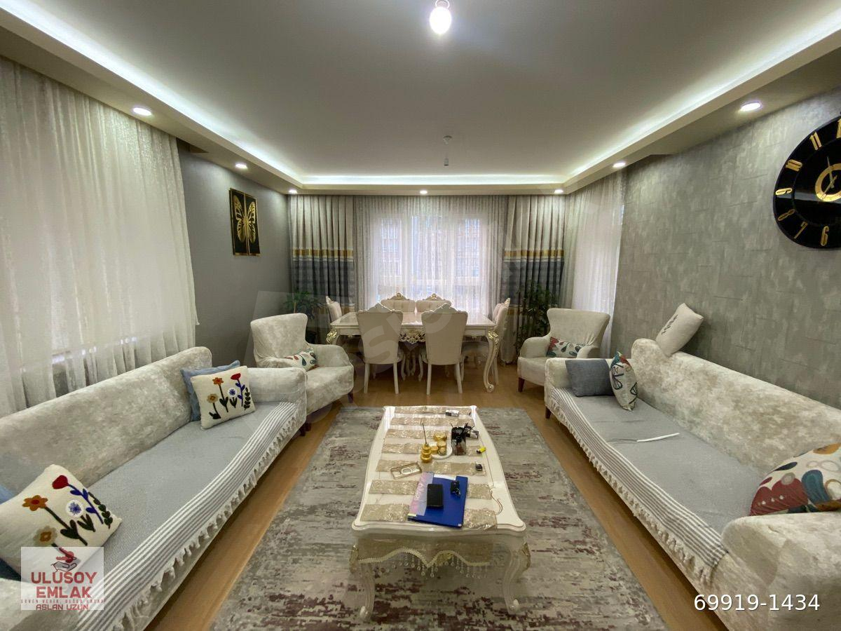 ULUSOY ‘Dan FAHRİ KORUTÜRKDE CADDE ÜZERİNDE FULL YAPILI 3+1 DAİRE