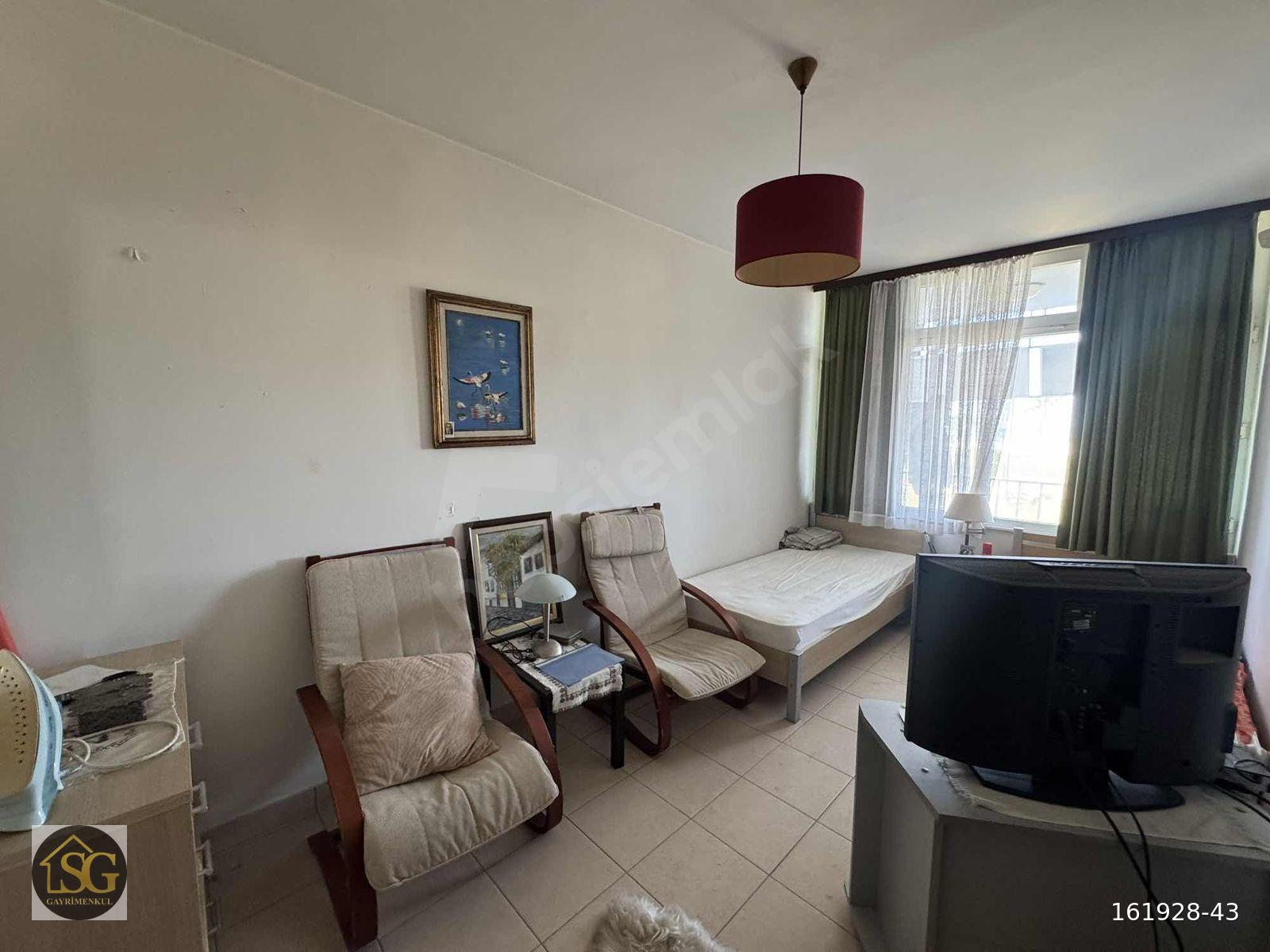 DENİZE SIFIR KONUMDA SATILIK EŞYALI 2+1 DAİRE