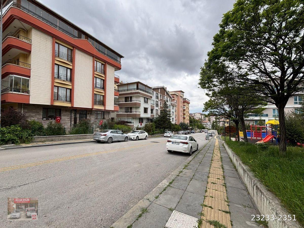 SELÇUK EMLAK’TAN AÇIN CADDESİ ÜZERİNDE JALE TEZER KOLEJİ YAKINI KOMBİLİ 3+1