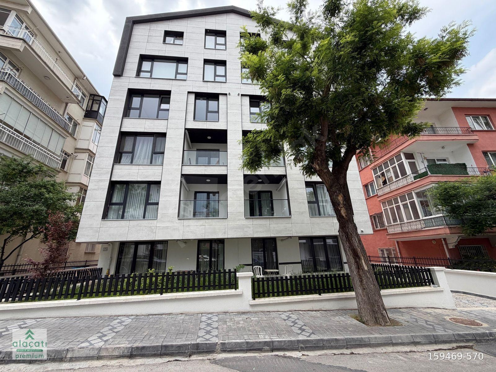 ALAÇATI'DAN KAPALI MUTFAK ARA KAT KAPALI OTOPARK SIFIR BİNA 2+1