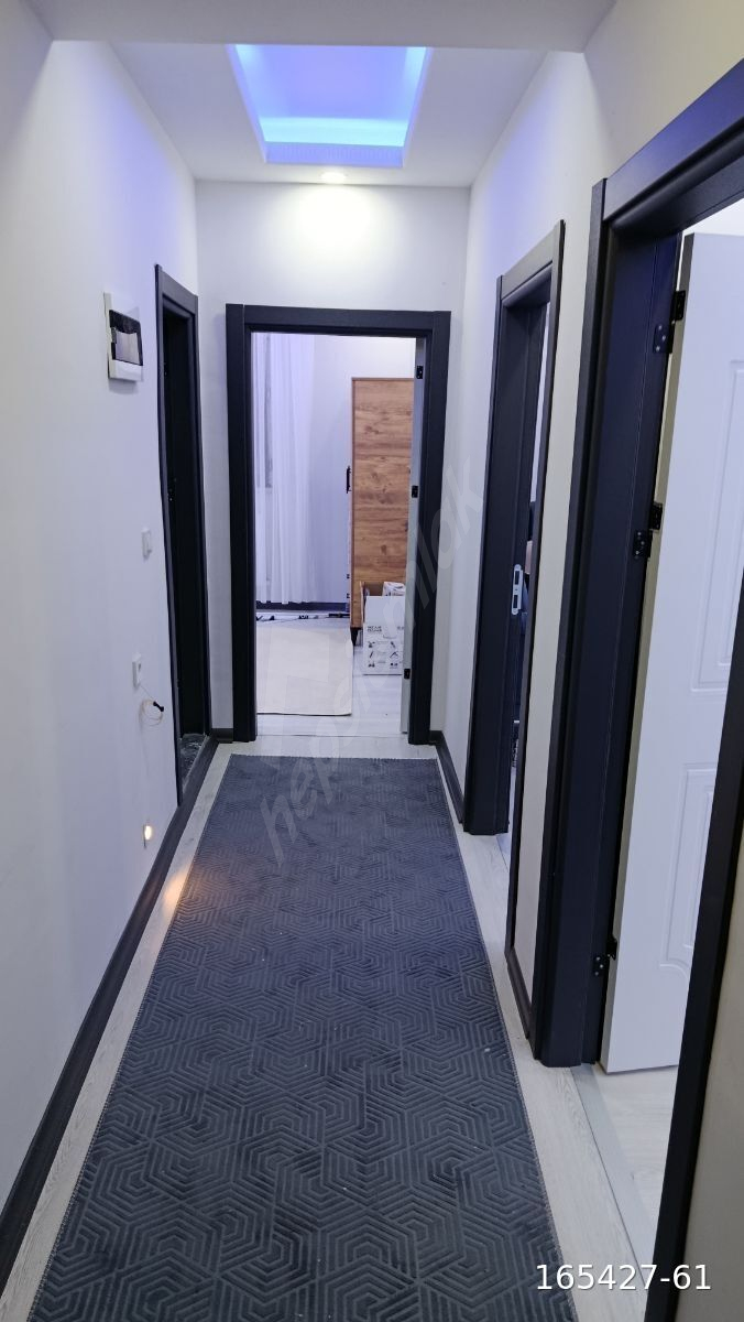 YENİ ŞEHİR MAHALLESİ'NDE Kiralık 1+1 (arakat) daire
