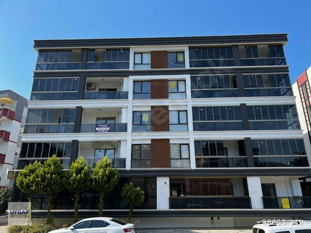 ANAYOLA 3. BİNA TRAMVAY ALTI ULTRA LÜX FULL EŞYALI 60 M2 1+1