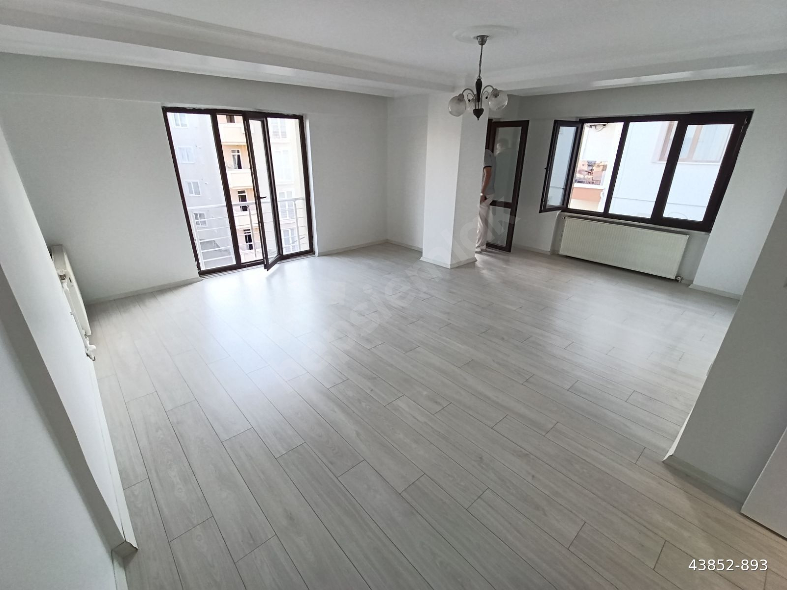 ATAŞEHİR İNÖNÜ'DE 3+1 GENÇ BİNADA EBEVEYN BANYOLU