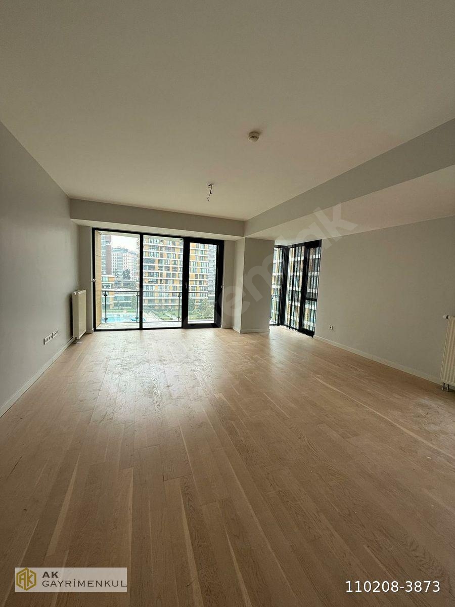 İSTWEST'TE BÜYÜK TİP 3+1 171M² HAVUZ MANZARALI 15.300.000TL