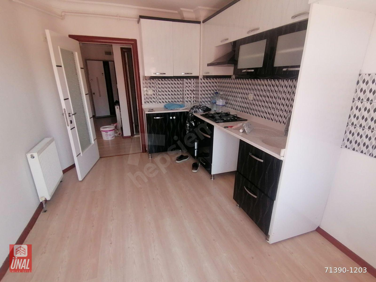 PINARBAŞI MAHALLESİNDE ASANSÖRLÜ 3+1 EBEVEYN BANYOLU YAPILIR DAİRE