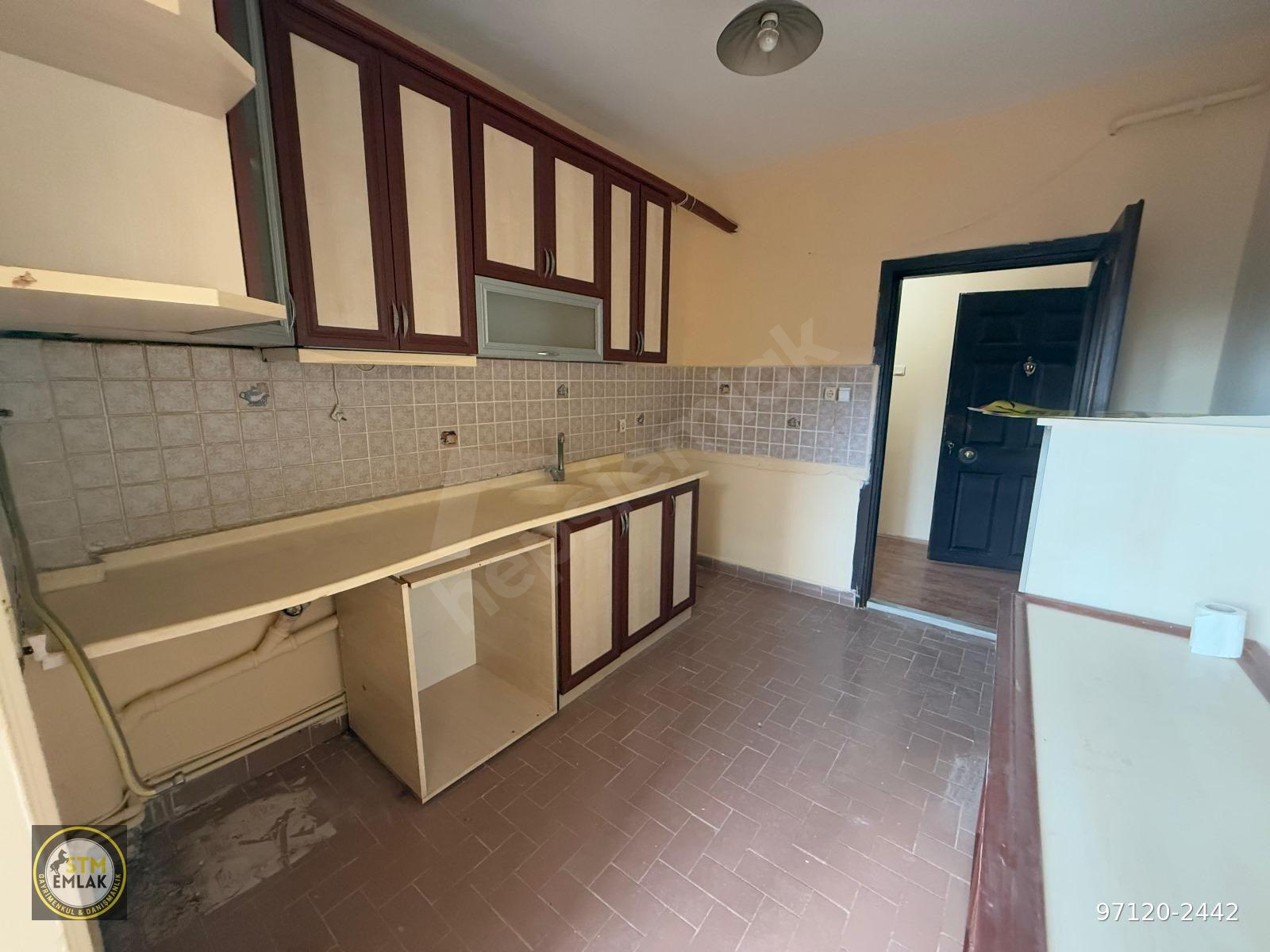 BANDIRMA STM EMLAKTAN LEVENT MAHALLESİNDE SATILIK 3+1 DAİRE