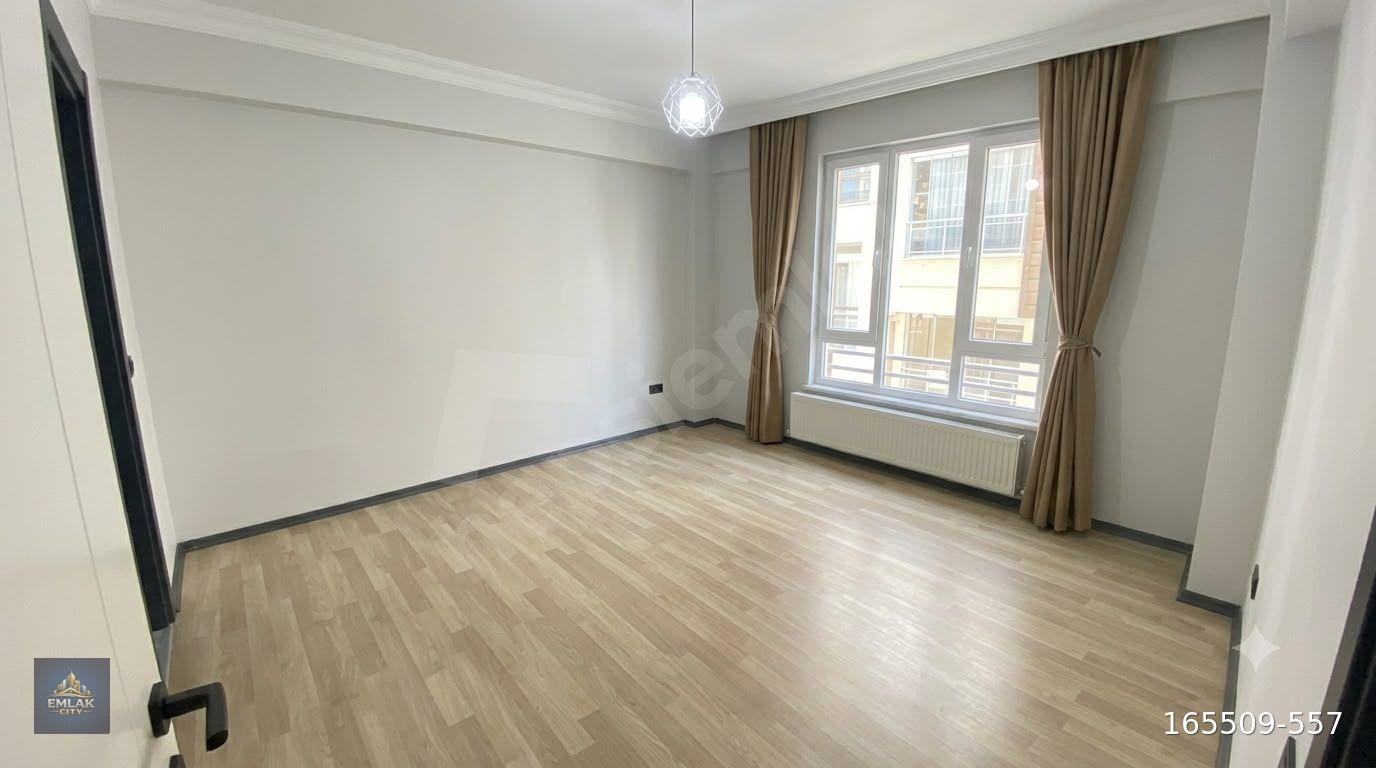 EMLAKCİTY'DEN BATIKENT MH. ASANSÖRLÜ GENİŞ KİRALIK 3+1 DAİRE