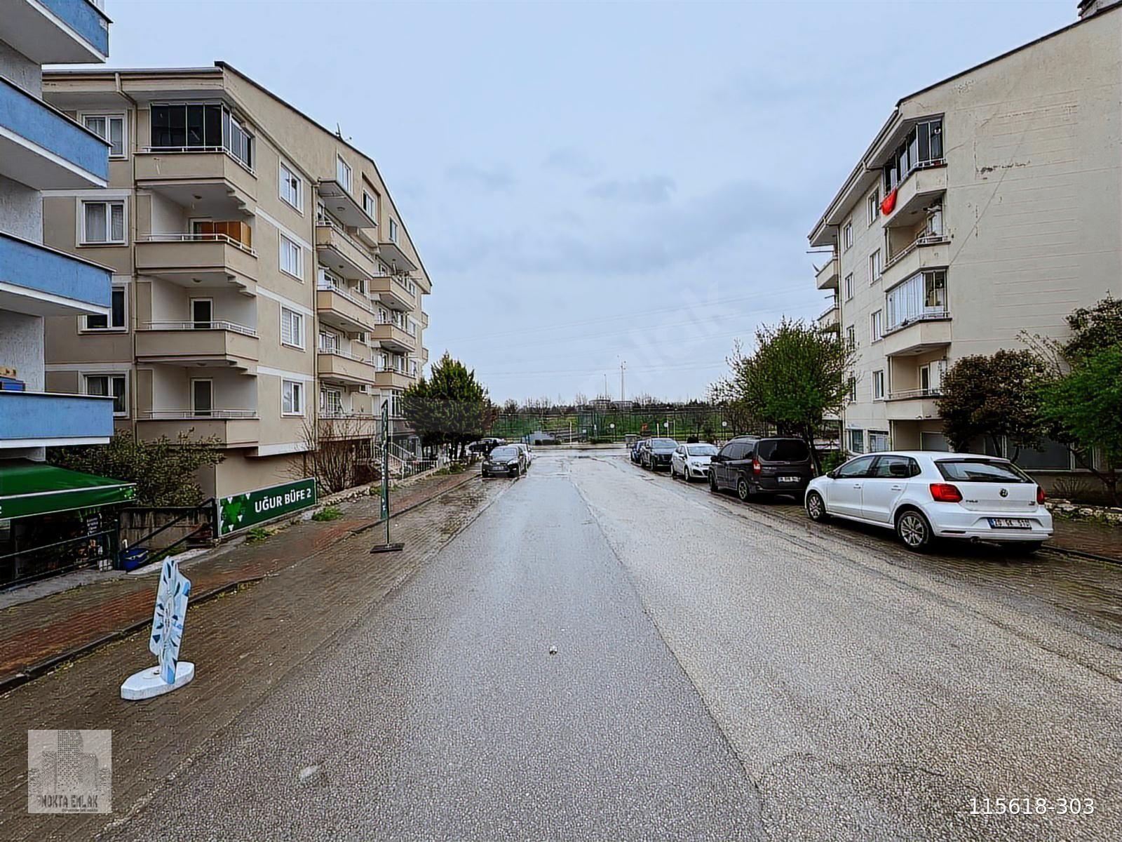NOKTA EMLAKTAN GÖRÜKLE MERKEZİ KONUMDA 2+1 EŞYALI KİRALIK DAİRE
