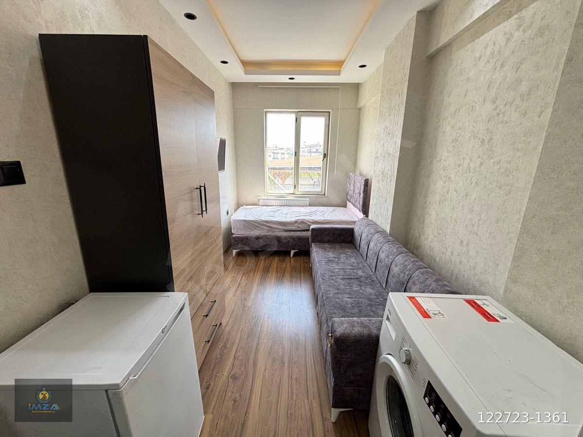 İMZA'DAN ÜNİVERSİTE KARŞISI,İSKANLI MEMUR BİNASINDA 1+0 KREDİYE UYGUN SATILIK DAİRE