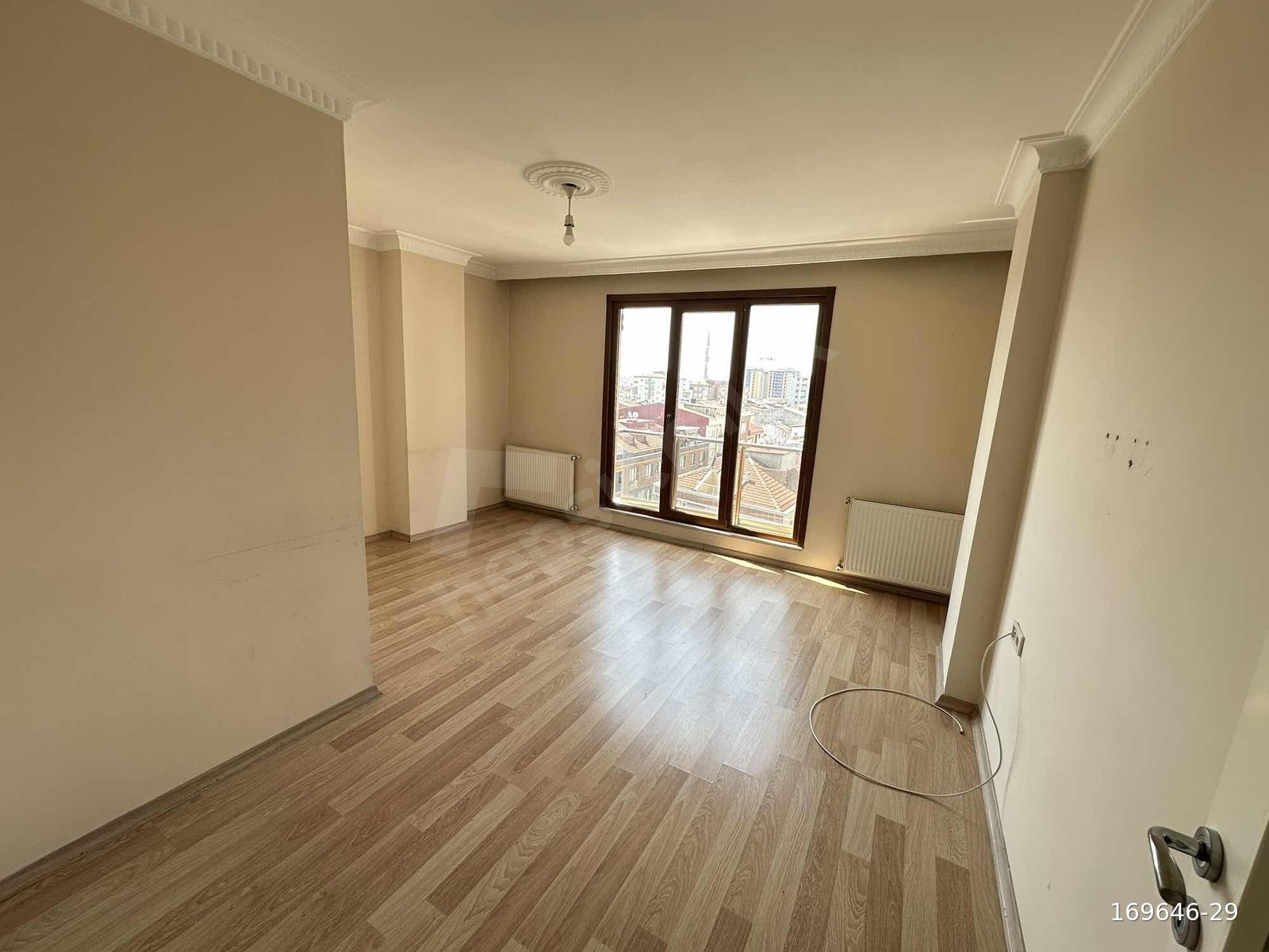 ATEŞTUĞLA'DA KİRALIK 2+1 85M2 6.KAT ASANSÖRLÜ DAİRE