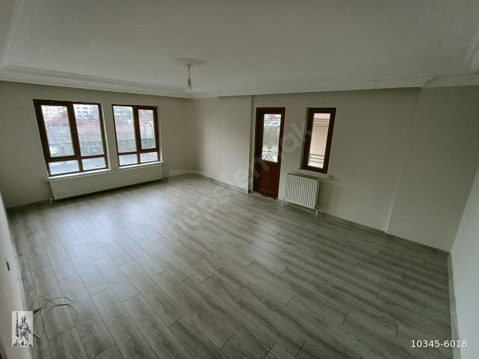 Ayvalı Gazze Caddesi Üzerinde Asansörlü 4+1 Yapılı Kiralık Daire