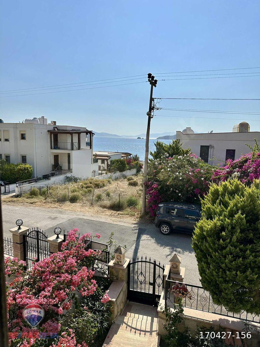 Turgutreis Sahile 50 m Eşyalı 2+1 Ara Kat Daire