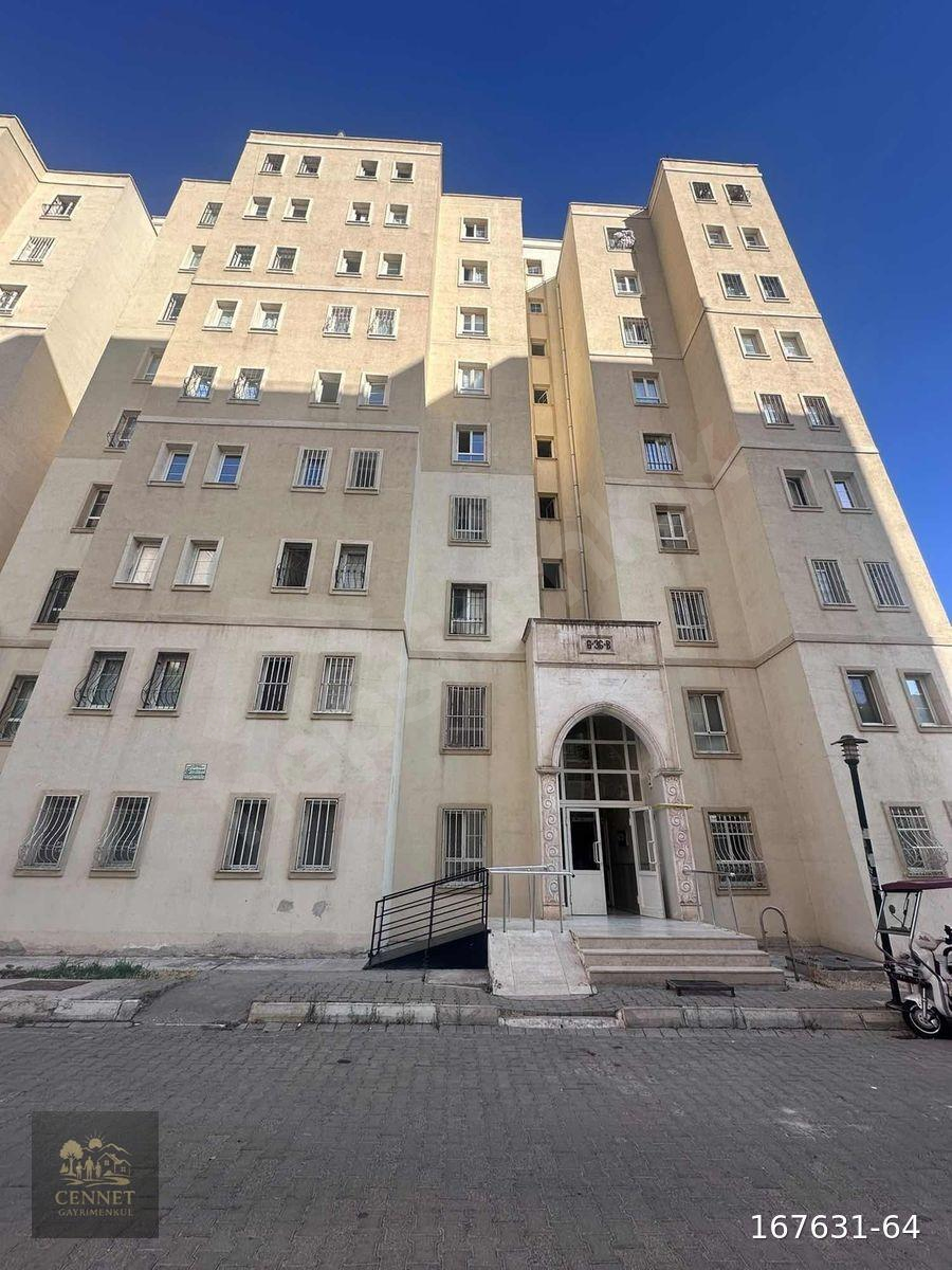 Cennet Gyo'dan tokilerde ara kat eşyalı kiralık 2+1 daire