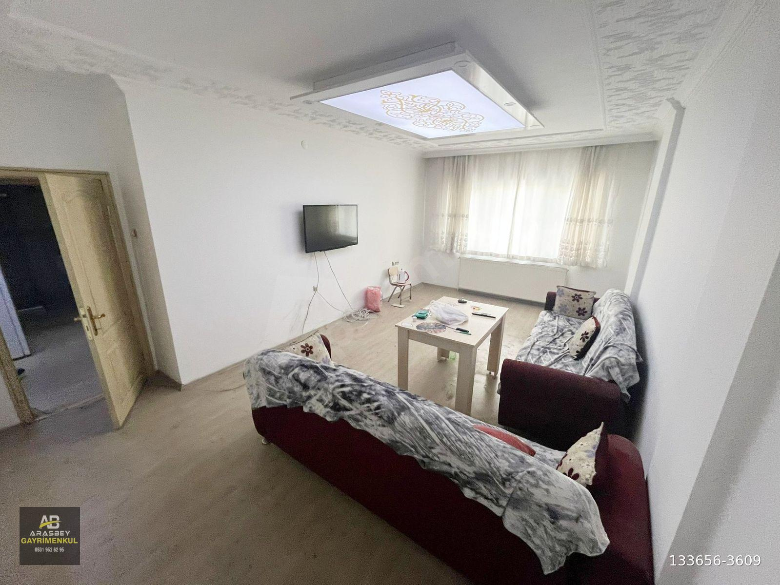 SİNCAN MAREŞAL ÇAKMAK MAH'DE 3+1 1.KAT ANKARA CAD ÜZERİ SATILIK DAİRE