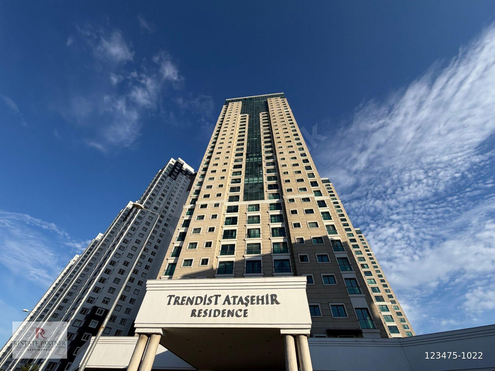 ATAŞEHİR TRENDİST SİTESİ KİRALIK 1+1 48M2 ÖZEL DEKORLU DAİRE
