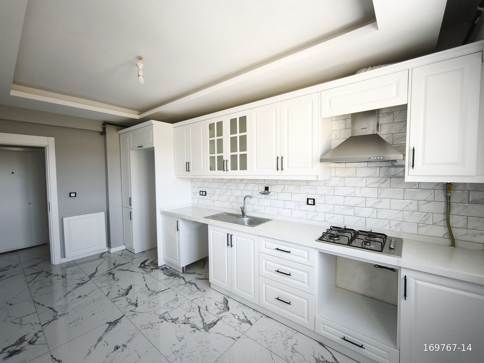 NİLÜFER KAYAPA'DA SİTE İÇERİSİNDE 127 m² ARA KAT KİRALIK DAİRE