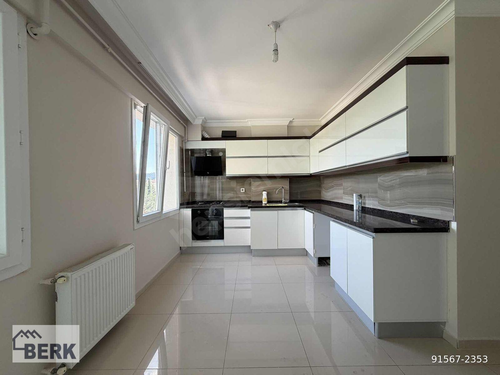 BERK EMLAK'TAN ATIFBEY MAH 5+1 DUBLEKS KİRALIK DAİRE