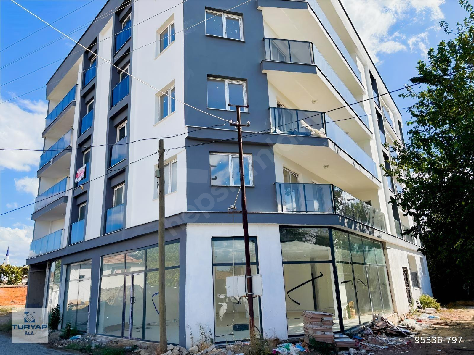 TURYAP ÂLÂ GAYRİMENKULDEN ACİL SATILIK EBEVENY BANYOLU 2+1 DAİRE