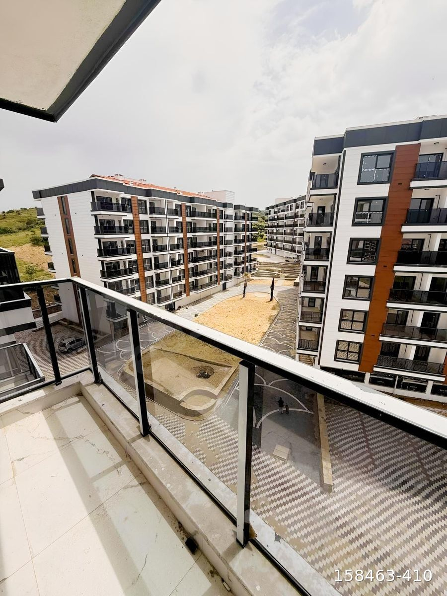 STARTKEY STAR DAN PAVILION GARDEN SİTESİNDE 3+1 SATILIK ARAKAT