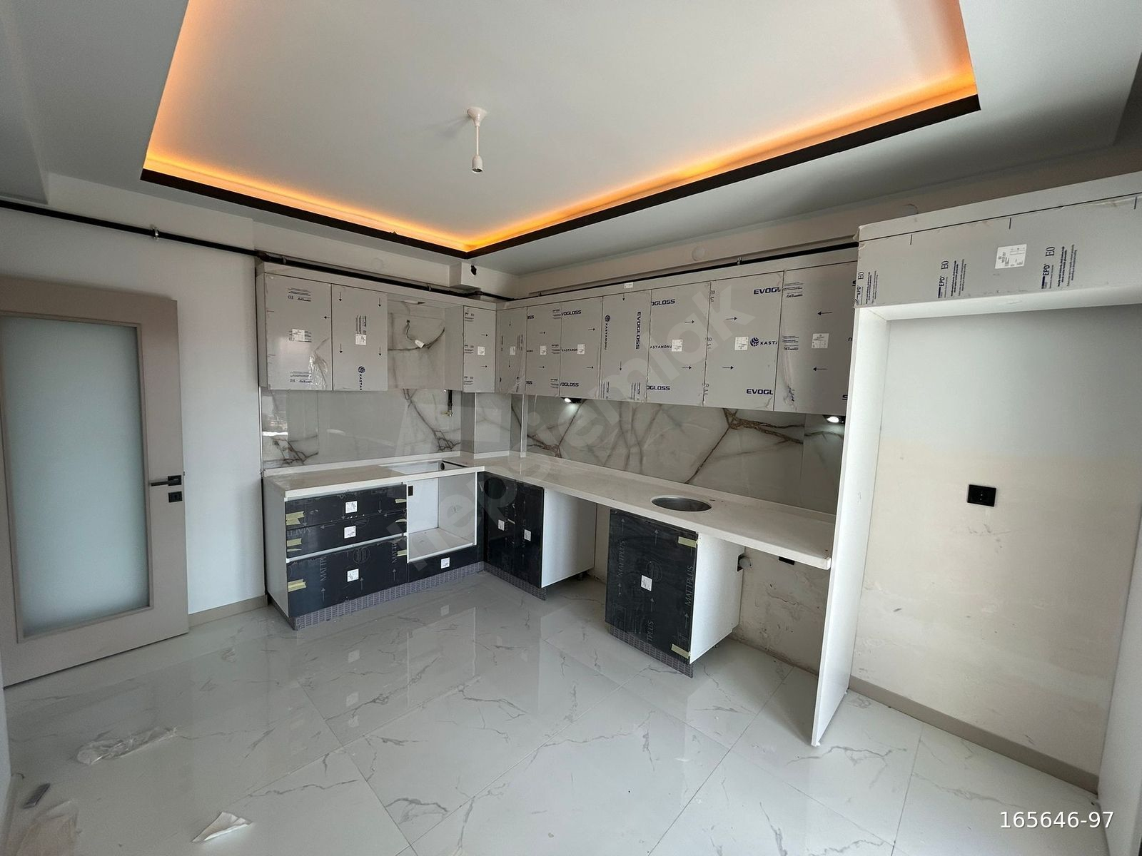 ESENTEPE MAH. ÖNÜ AÇIK GENİŞ SATILIK 2+1 DAİRE